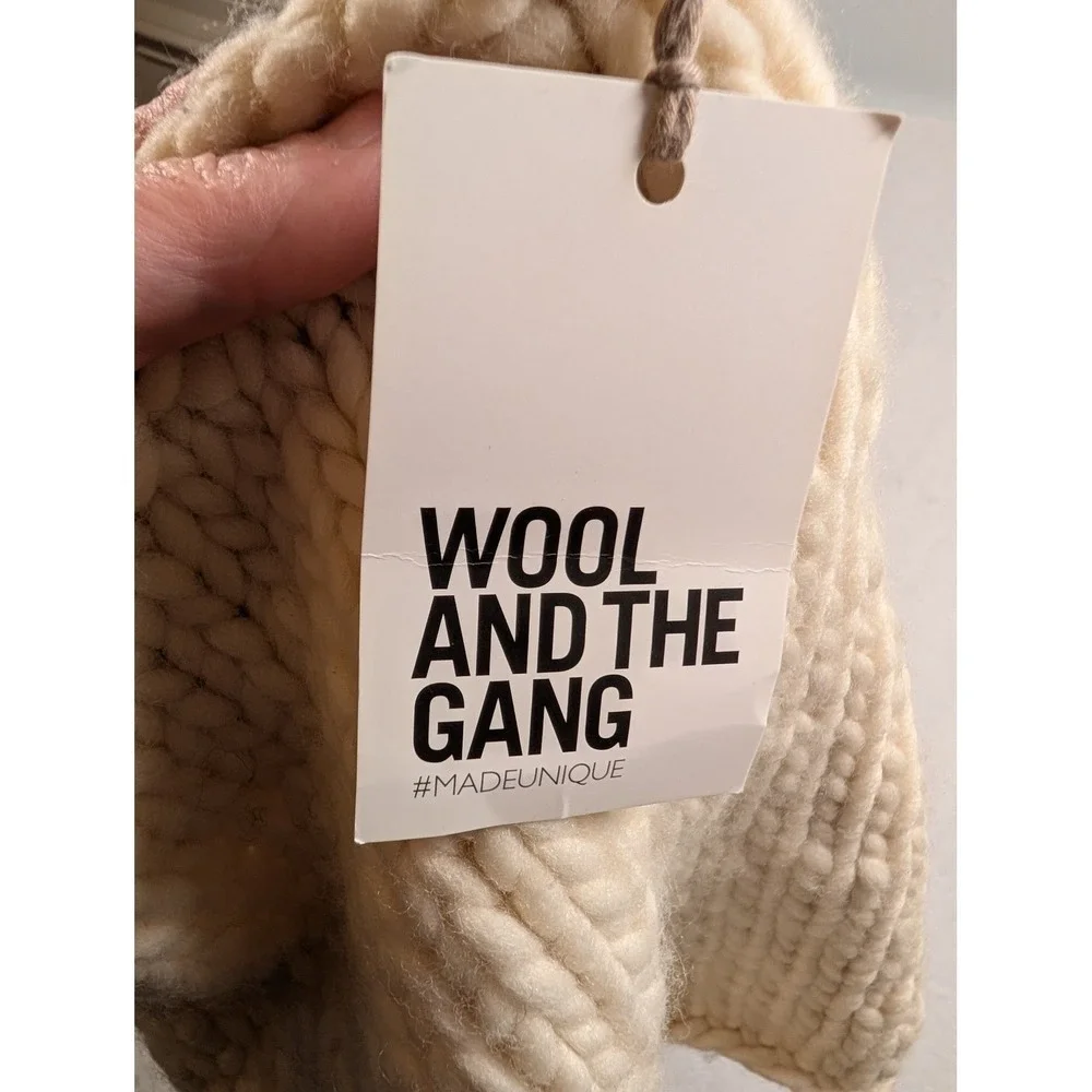100% Wool and the Gang Chunky Knit‎ Cowl Neck Circle Scarf Cream Grey Handmade